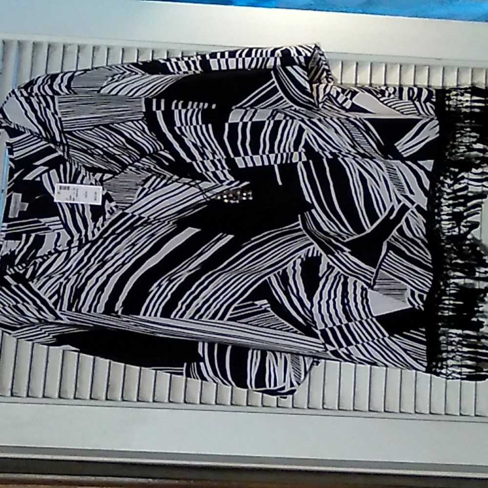 Avenue Lightweight top. 18/20 NWT - Picture 1 of 16